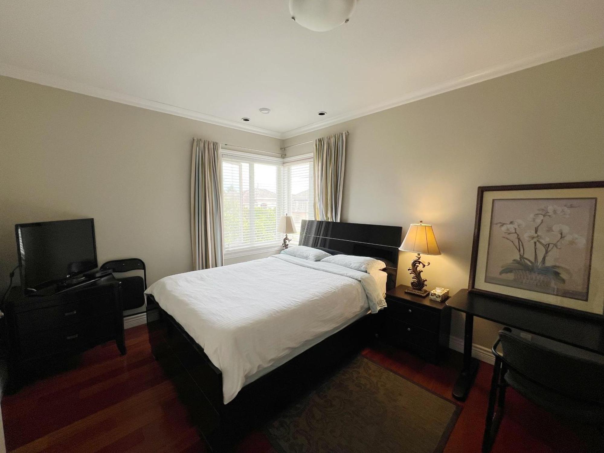 Lucky Room, A Comfortable Bedroom With Private Bathroom Close To Yvr リッチモンド エクステリア 写真