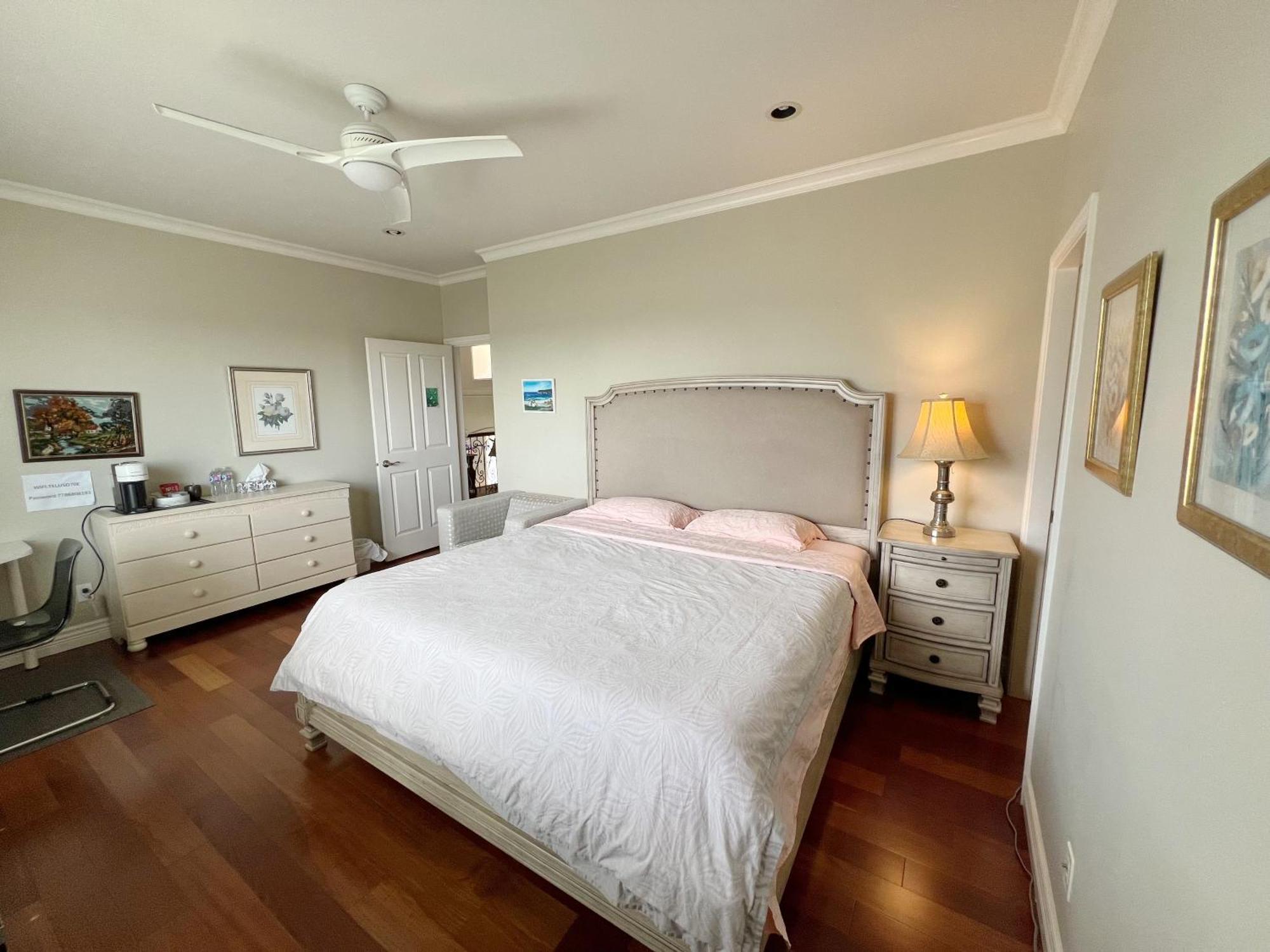 Lucky Room, A Comfortable Bedroom With Private Bathroom Close To Yvr リッチモンド エクステリア 写真